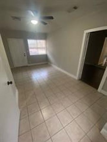 6122 Glenhurst Drive, Houston, TX 77033