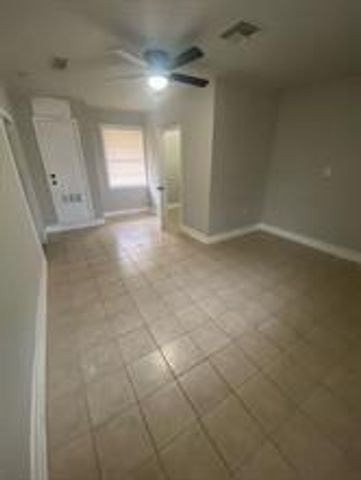 6122 Glenhurst Drive, Houston, TX 77033
