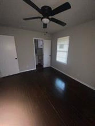 6122 Glenhurst Drive, Houston, TX 77033