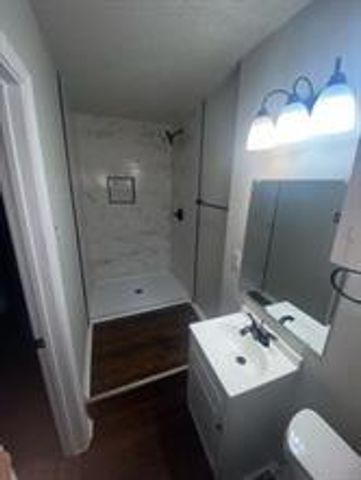 6122 Glenhurst Drive, Houston, TX 77033