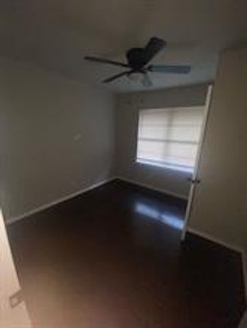 6122 Glenhurst Drive, Houston, TX 77033