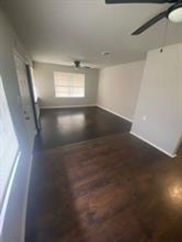 6122 Glenhurst Drive, Houston, TX 77033