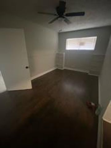 6122 Glenhurst Drive, Houston, TX 77033