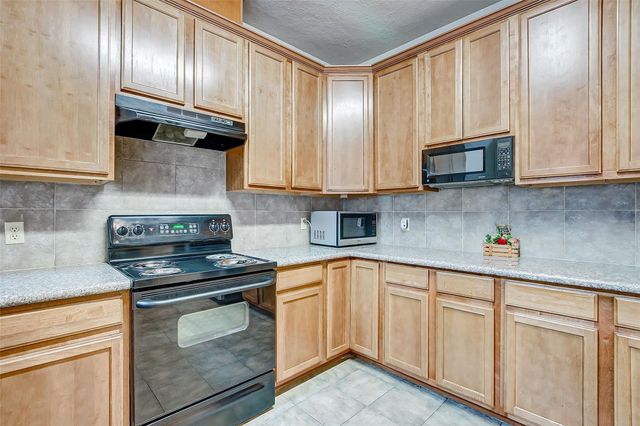 3742 E Ashford Villa Lane, Houston, TX 77082