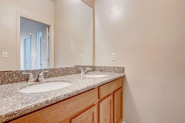 3742 E Ashford Villa Lane, Houston, TX 77082