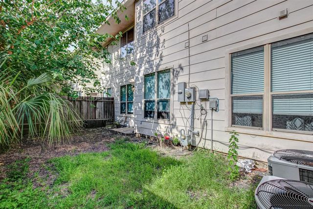 3742 E Ashford Villa Lane, Houston, TX 77082