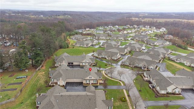 2091 Winchester Ct, Connoquenessing Twp, PA 16053