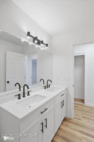 7339 E 17th Avenue, Anchorage, AK 99504