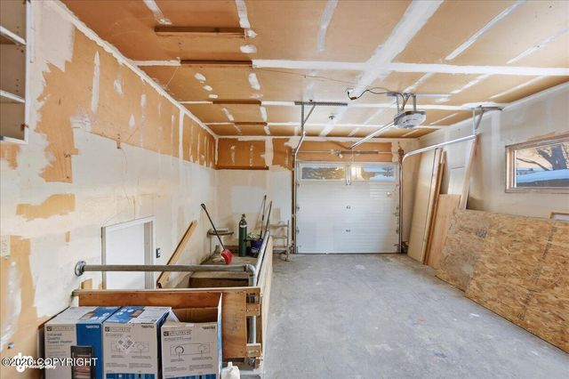 7339 E 17th Avenue, Anchorage, AK 99504