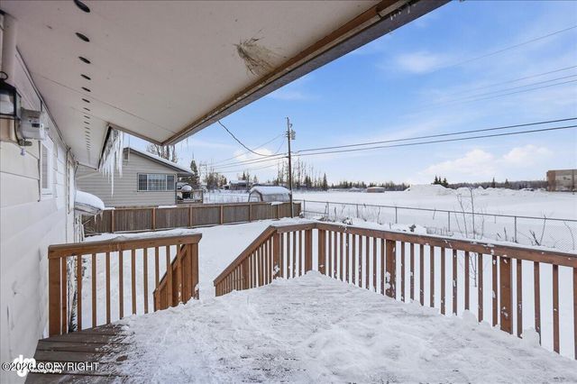 7339 E 17th Avenue, Anchorage, AK 99504