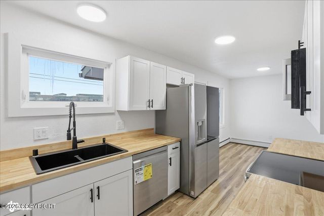 7339 E 17th Avenue, Anchorage, AK 99504