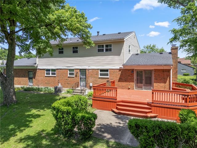 3467 Zephyr Drive, Dayton, OH 45414