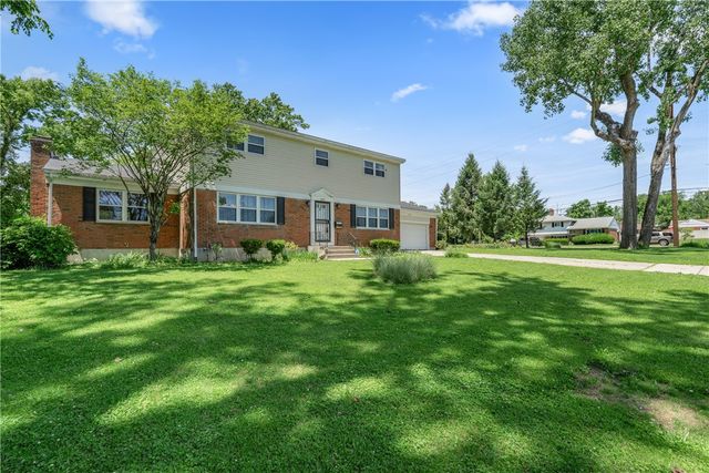 3467 Zephyr Drive, Dayton, OH 45414