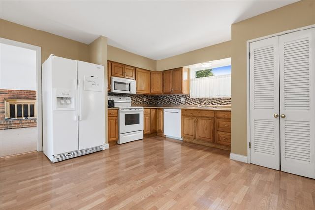 3467 Zephyr Drive, Dayton, OH 45414