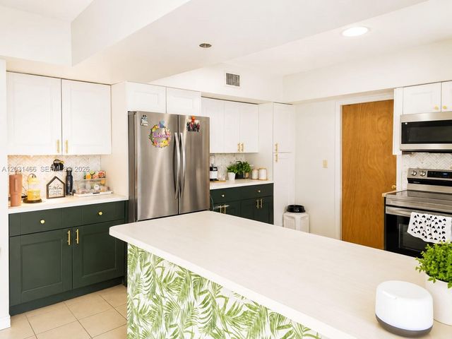12601 Stirling Rd, Southwest Ranches, FL 33330