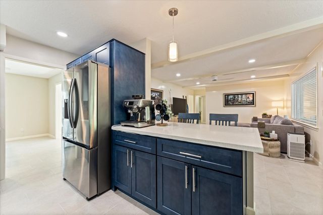 11314 Hillcroft Avenue, Houston, TX 77035