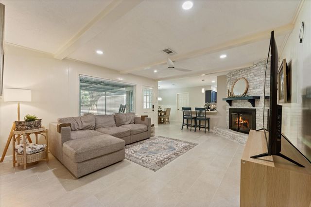 11314 Hillcroft Avenue, Houston, TX 77035