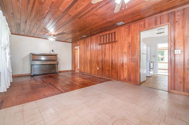 903 N FORREST AVENUE, Kissimmee, FL 34741