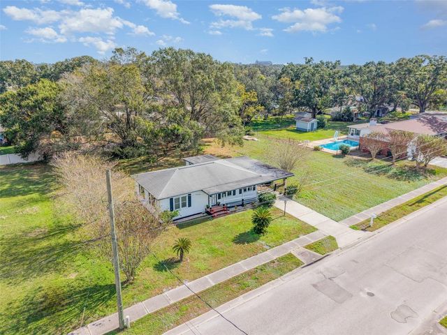 903 N FORREST AVENUE, Kissimmee, FL 34741