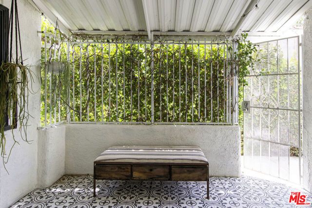 1928 N Berendo Street, Los Angeles, CA 90027