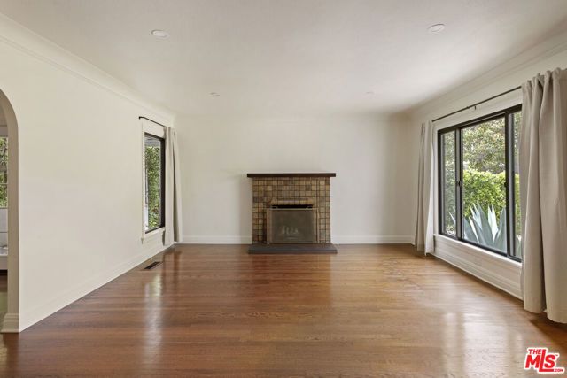 1928 N Berendo Street, Los Angeles, CA 90027