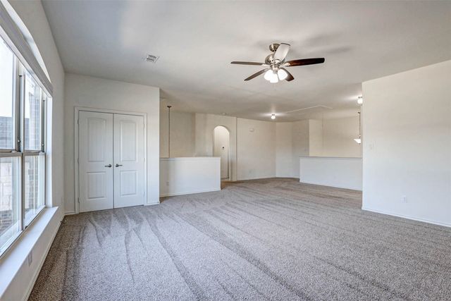 15616 Carlton Oaks Drive, Fort Worth, TX 76177