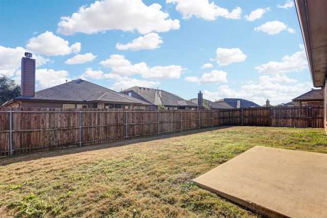 15616 Carlton Oaks Drive, Fort Worth, TX 76177