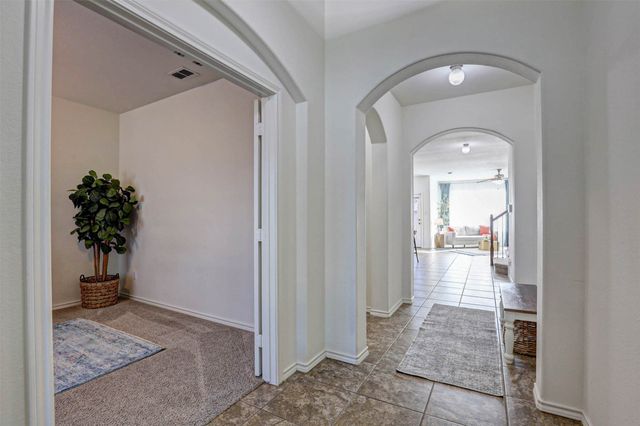 15616 Carlton Oaks Drive, Fort Worth, TX 76177