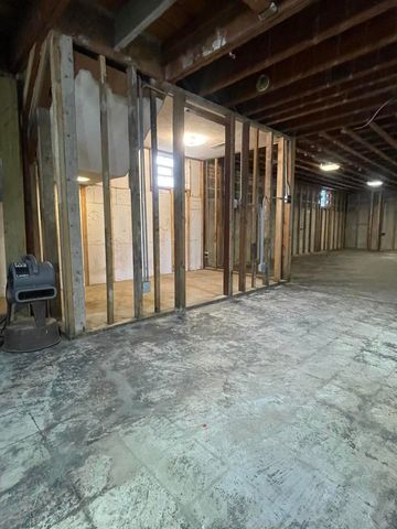 4840 W Gunnison Street, Chicago, IL 60630