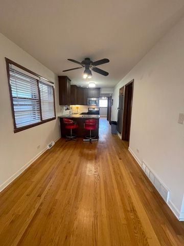 4840 W Gunnison Street, Chicago, IL 60630