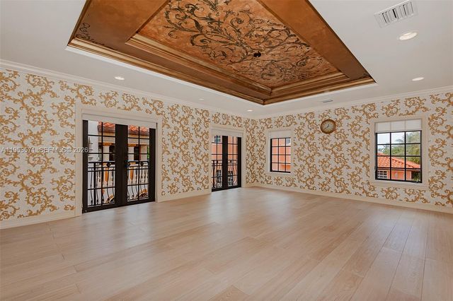 674 Ocean Blvd, Golden Beach, FL 33160