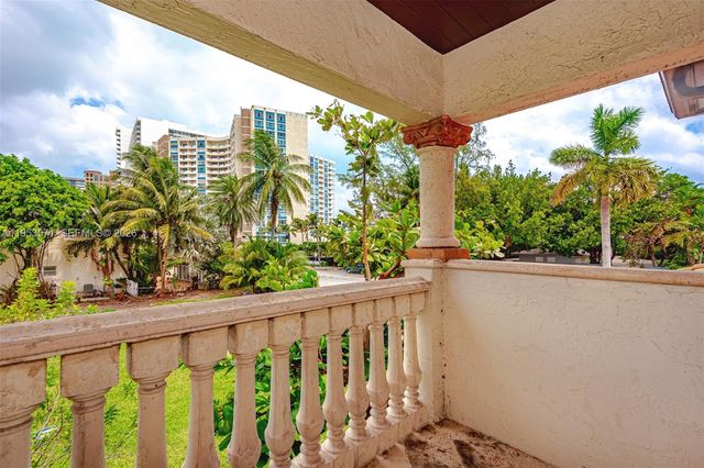 674 Ocean Blvd, Golden Beach, FL 33160