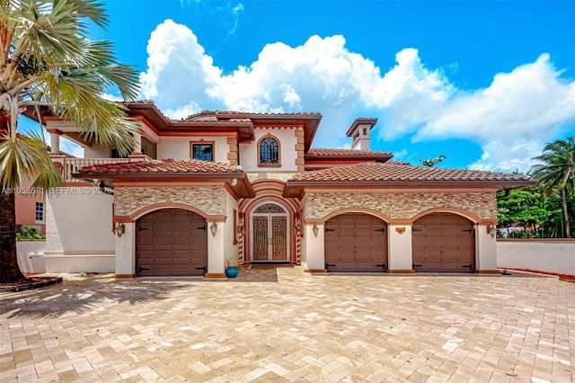 674 Ocean Blvd, Golden Beach, FL 33160