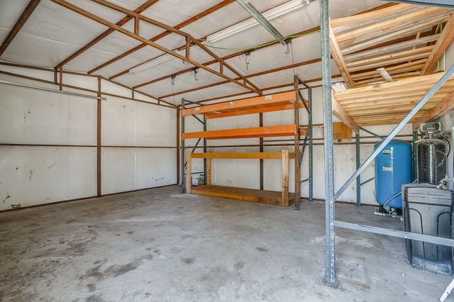 321 E Woody Creek Court, Springtown, TX 76082