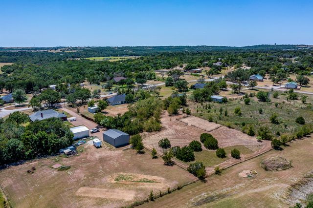321 E Woody Creek Court, Springtown, TX 76082