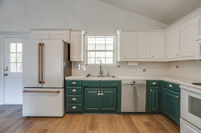 321 E Woody Creek Court, Springtown, TX 76082