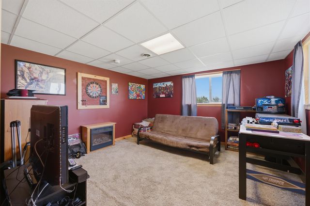 7112 W State St, Salina, KS 67401