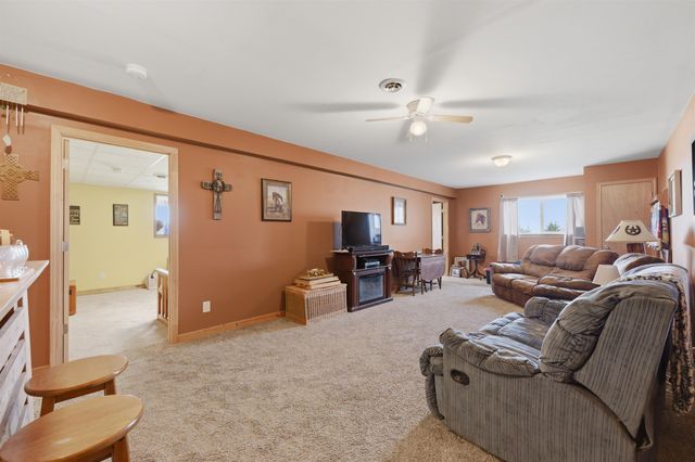 7112 W State St, Salina, KS 67401