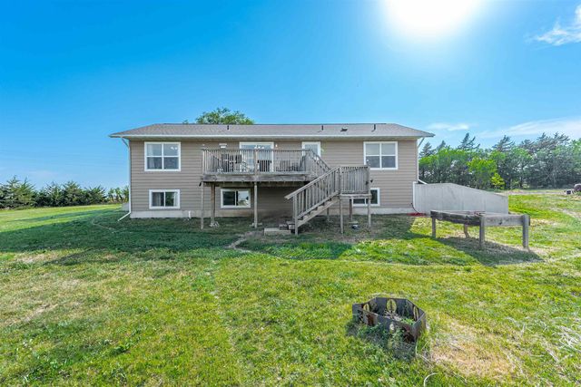 7112 W State St, Salina, KS 67401