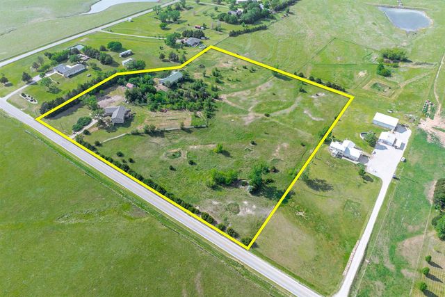 7112 W State St, Salina, KS 67401
