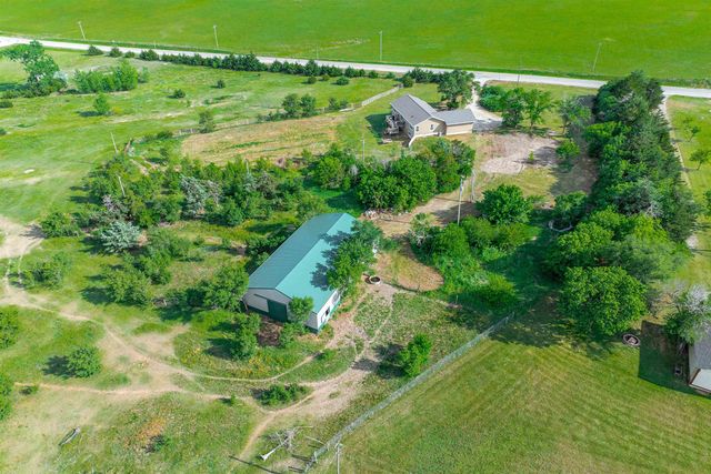 7112 W State St, Salina, KS 67401