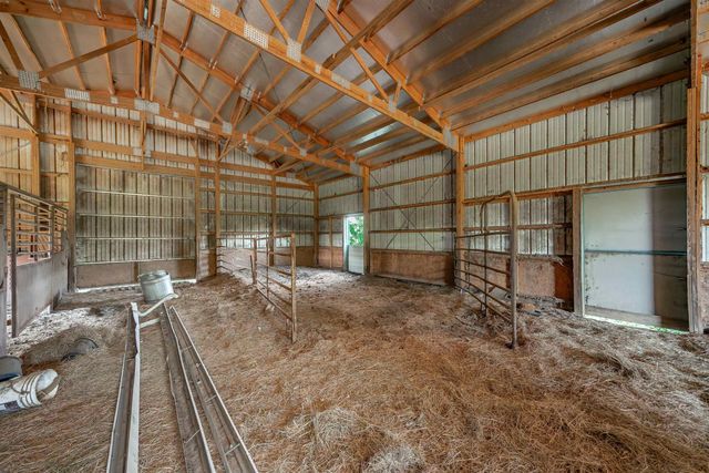 7112 W State St, Salina, KS 67401