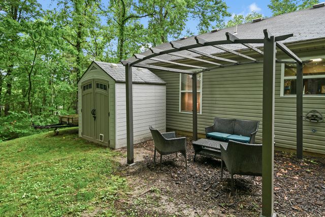 1022 Homestead Road, Merriam Woods, MO 65740