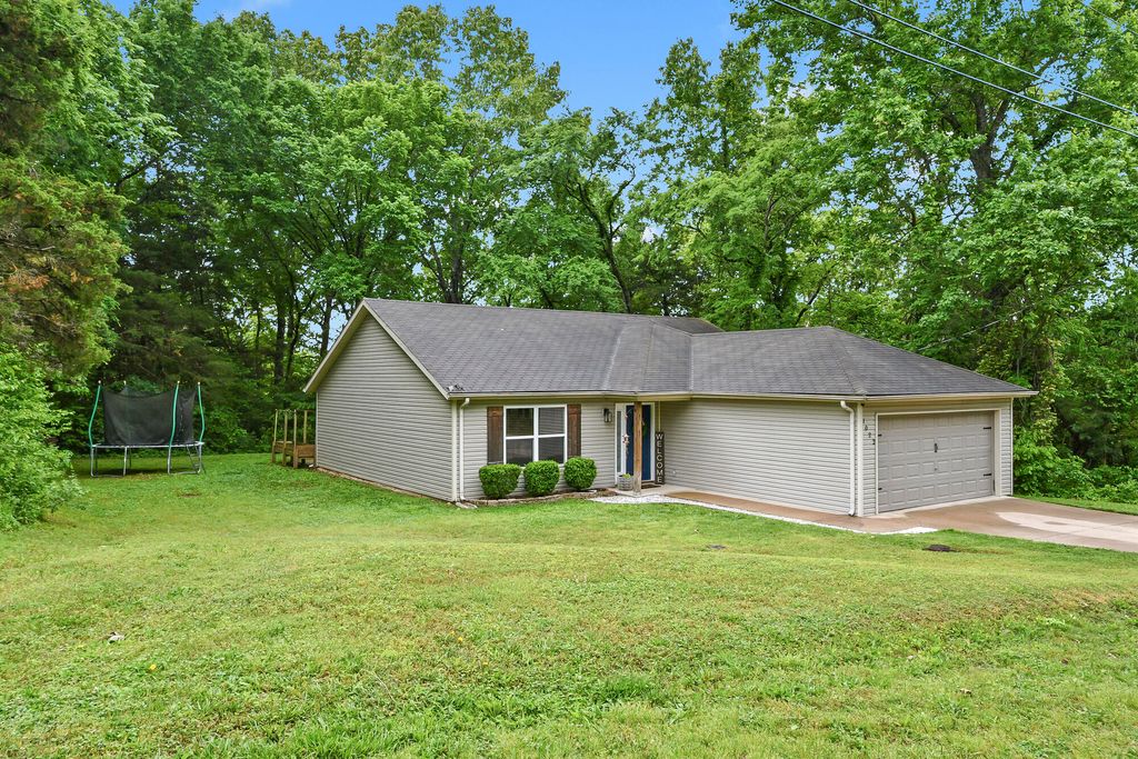 1022 Homestead Road, Merriam Woods, MO 65740