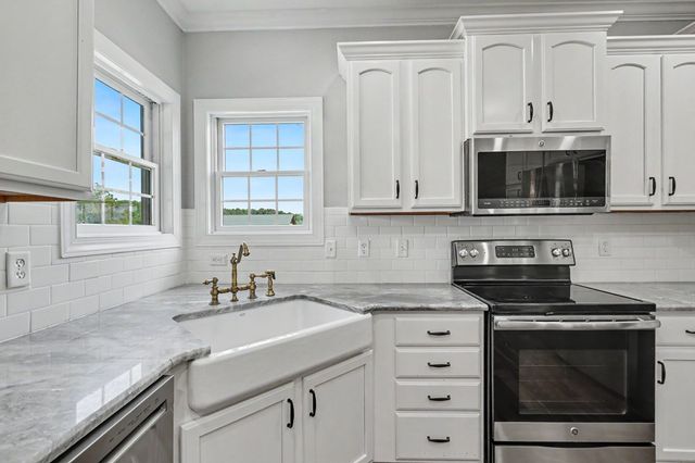 467 Reese Road, Brasstown, NC 28902