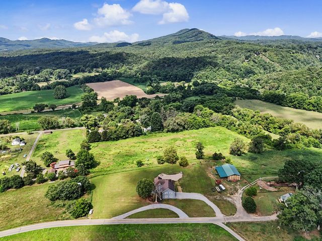 467 Reese Road, Brasstown, NC 28902