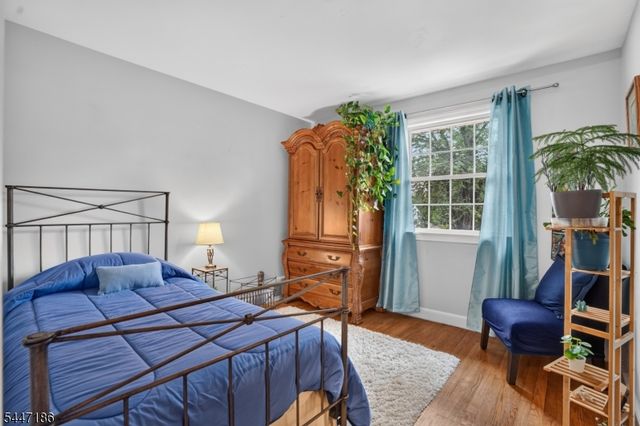 72 Lyons Pl, Springfield Twp., NJ 07081