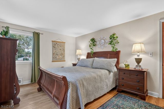 72 Lyons Pl, Springfield Twp., NJ 07081