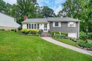 72 Lyons Pl, Springfield Twp., NJ 07081