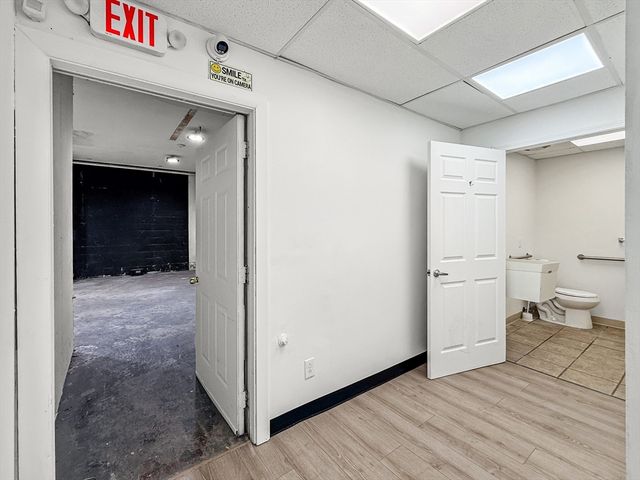 64 Dewey St, Worcester, MA 01610